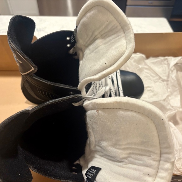 Brand New Bauer Supreme One20 Ice Hockey Skates – Senior Size 9 (Width R) – Mode - Picture 8 of 13